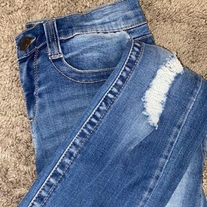 size 1 low rise jeans 🤍